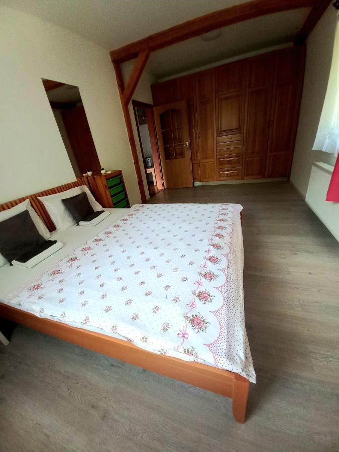 Apartmany Kocanda Jesenice  Extérieur photo